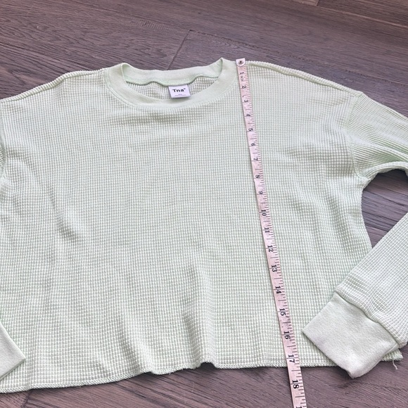 TNA | Aritzia green waffle knit long sleeve over sized crop top sweater size XXS - Picture 7 of 9